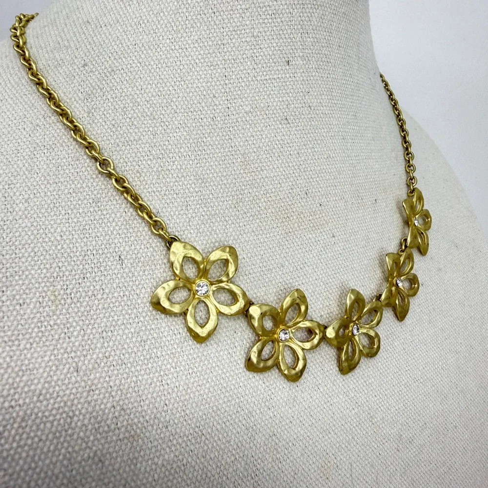 VCLM‎ Flower Necklace Crystal Accents Adjustable Chain Gold Tone 90s Vintage